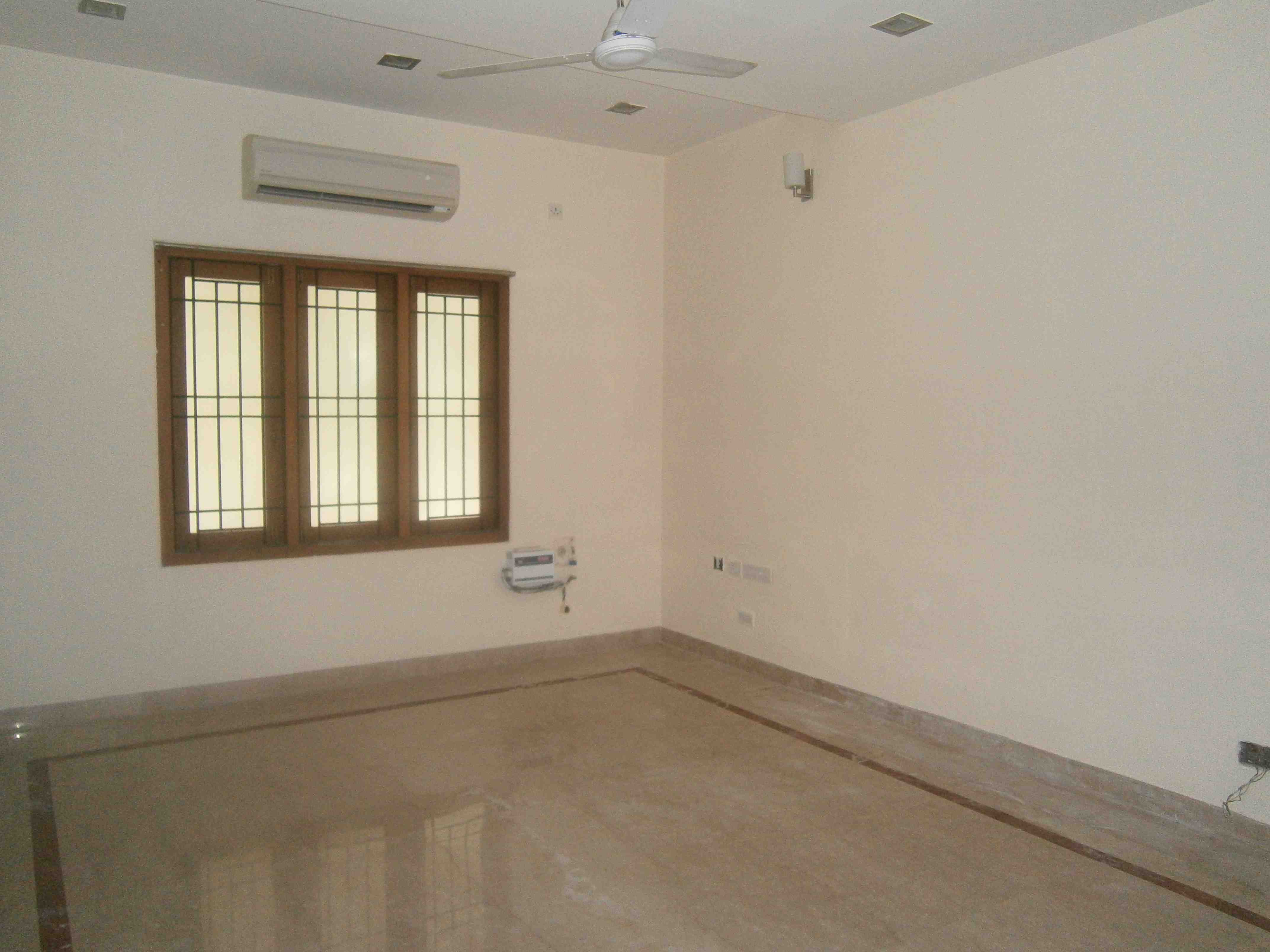 Exclusive Listed Flat For Sale ABM Avenue, Boat ClubChennai Hanu
